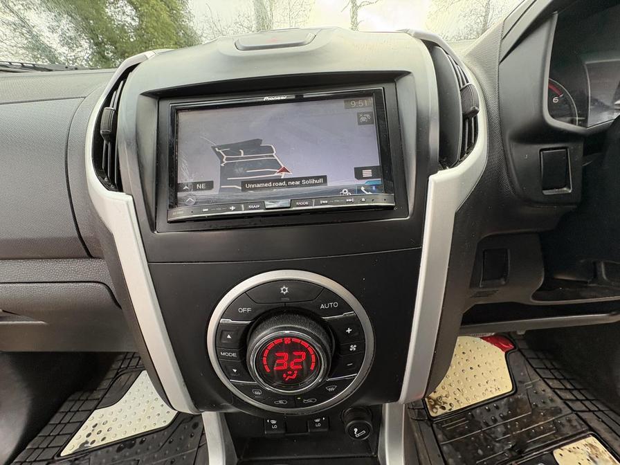 2017 Isuzu D-Max – Model: D-Max Utah Vision Double Cab Twin T TD Auto – YE17BPY