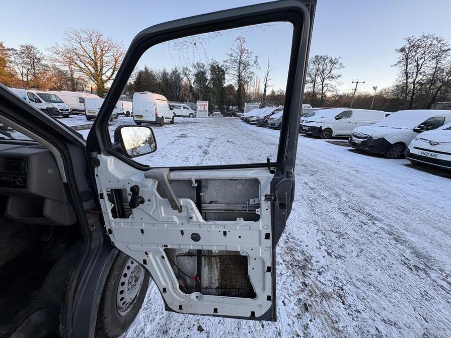 2001 Volkswagen Transporter – Model: 1200 TDI SWB – FP51OZC