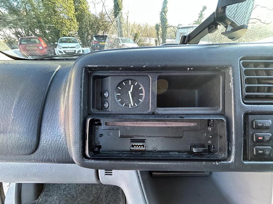 1998   – Model:  – R951JBA