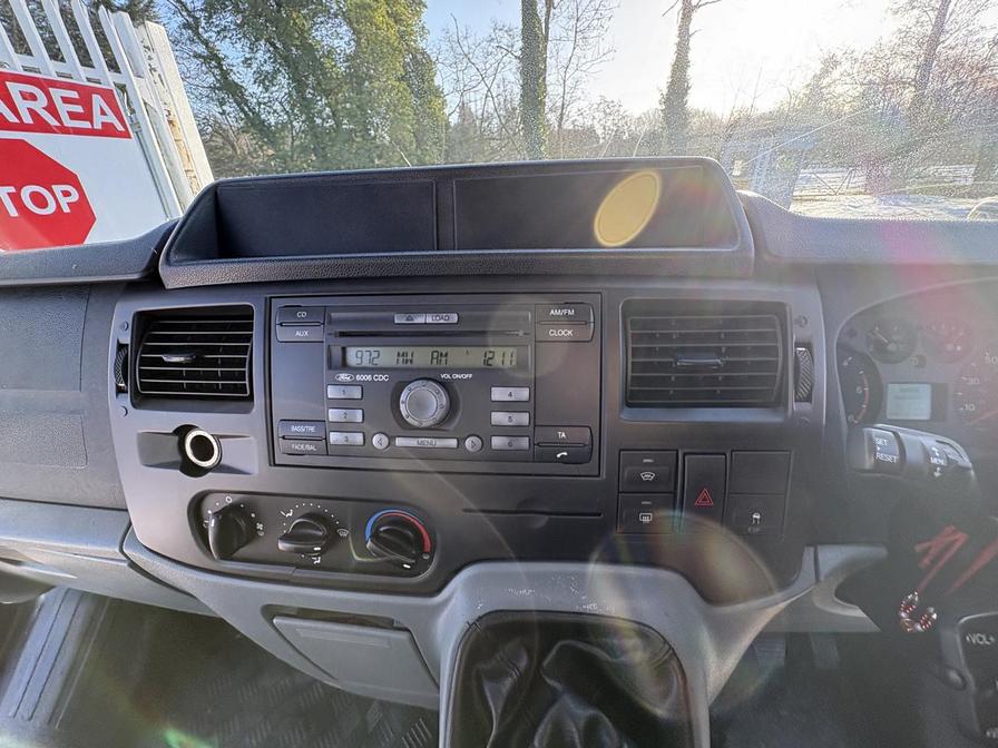 2008 Ford Transit – Model: Transit 100 17-Seat RWD – DK08DNK