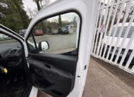 2020 Vauxhall Combo – Model: Combo 2300 Sportive S/S – DV70UHU