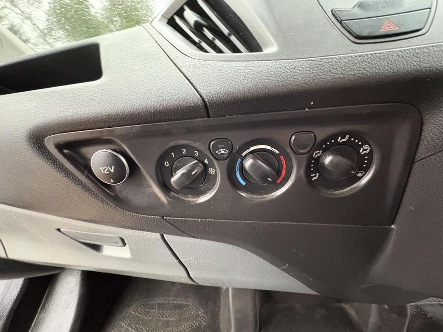 2014 Ford Transit Custom – Model: Transit Custom 270 E-Tech – BK64OVE