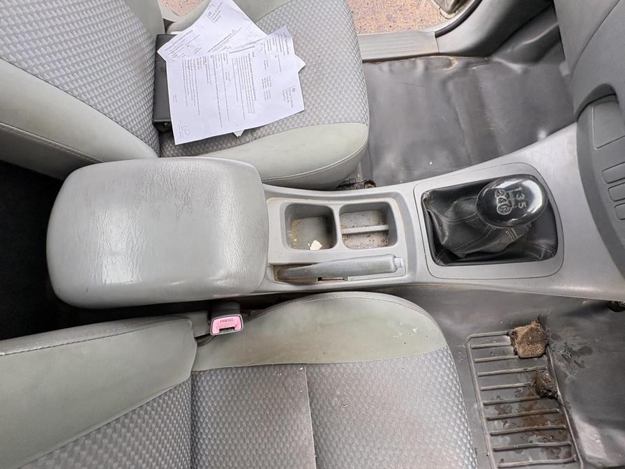 2006 Toyota Hilux – Model: HI-Luxury HL2 4×2 – ML06JAO/P66LUX