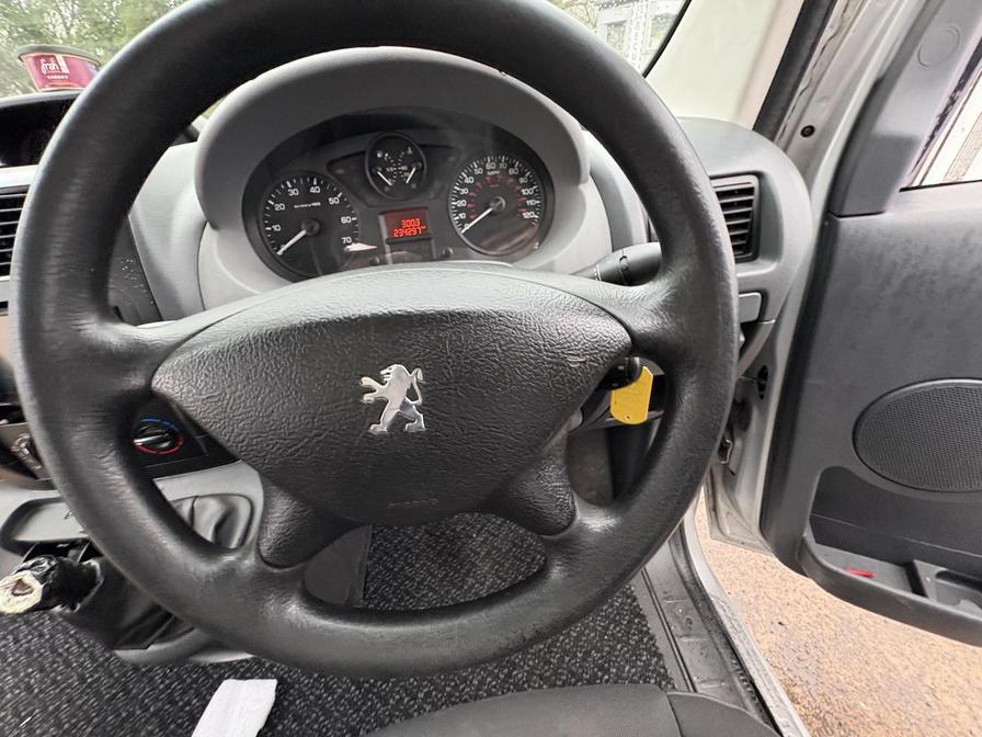 2008 Peugeot Expert – Model: Expert HDI SWB – MM57SNN