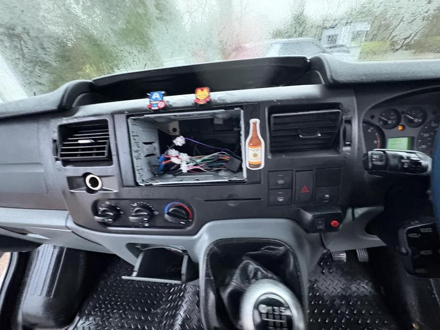 2009 Ford Transit – Model: Transit 140 T300 MWB FWD – AF59JUY