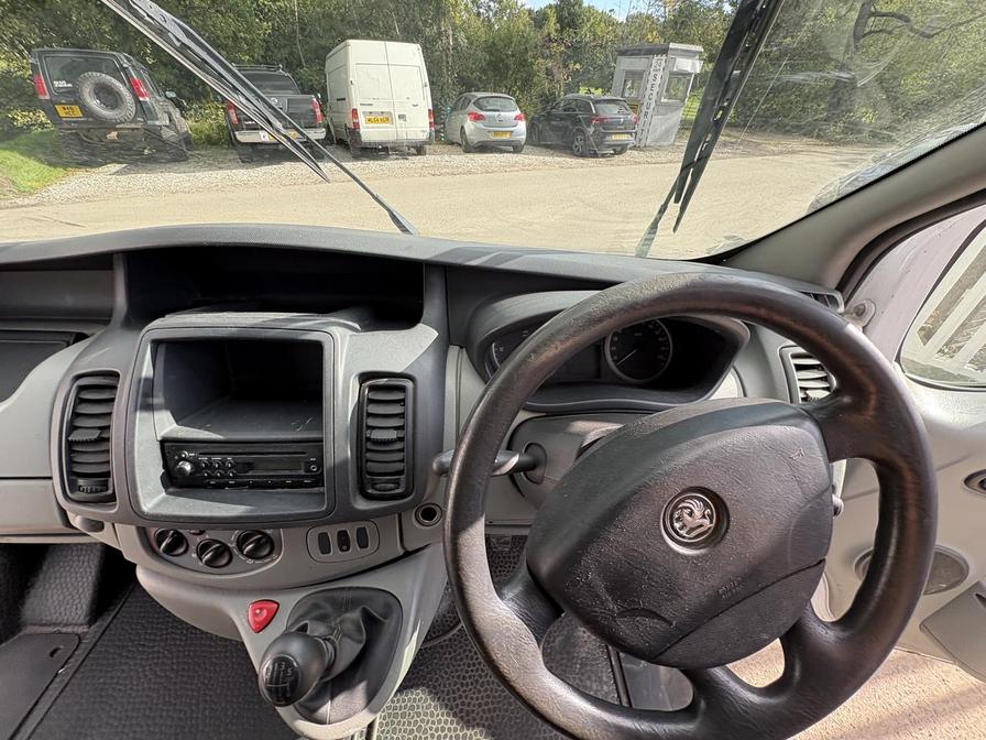 2011 Vauxhall Vivaro – Model: Vivaro  2700 CDTI SWB – YS60OHX