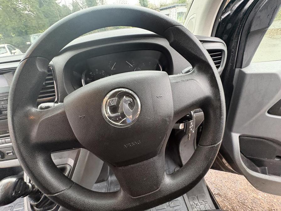 2021 Vauxhall Vivaro – Model: Vivaro 2900 Edition S/S – LB21SZN