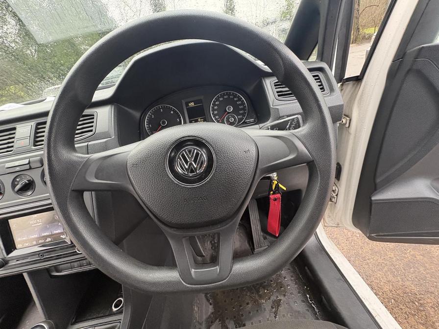 2017 Volkswagen Caddy MaxI – Model: Caddy Maxi C20 TDI – YT67XYY