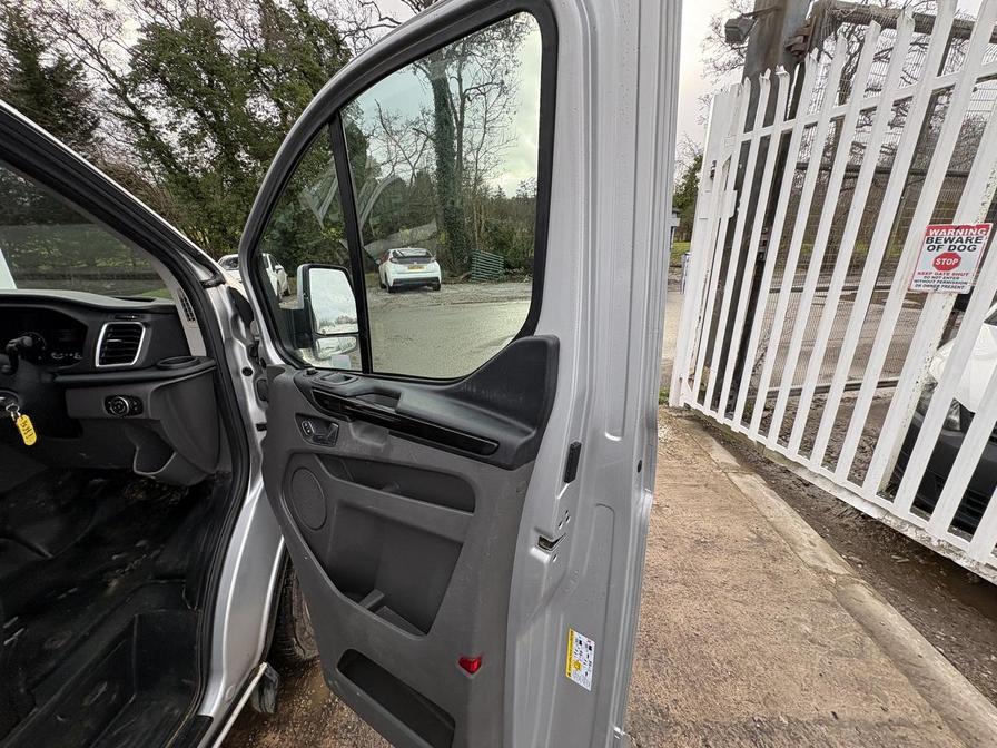 2018 Ford Transit Custom – Model: Transit Custom 300 Limited – CX68SFJ