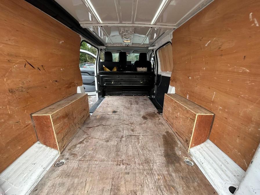 2021 Vauxhall Vivaro – Model: Vivaro 2900 Sportive S/S – DV21HDU