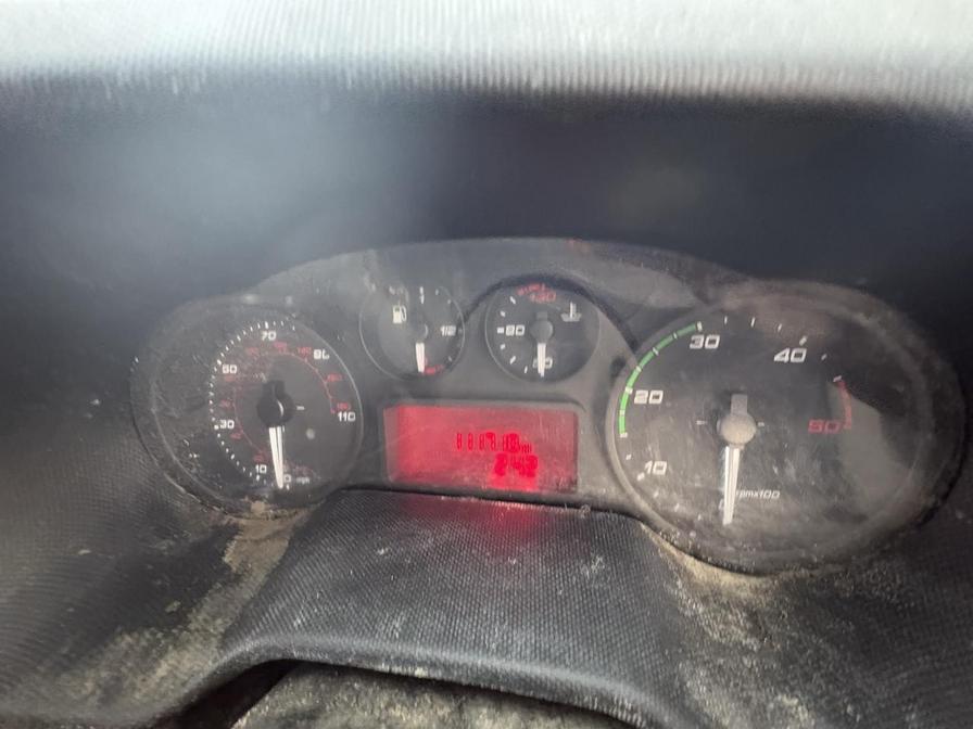 2015 Iveco Daily – Model: Daily 35S13 MWB – HN15WZS