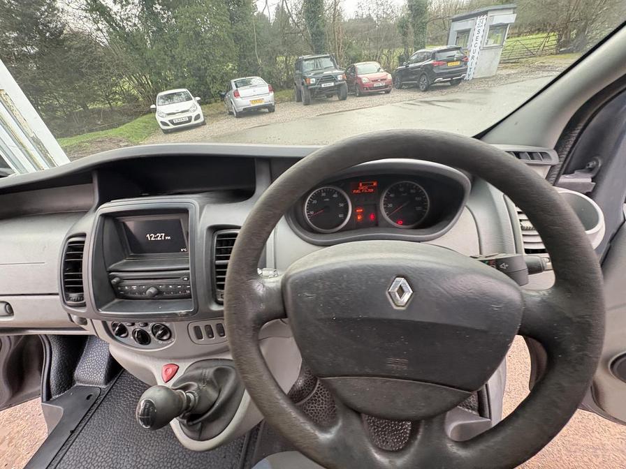 2012 Renault Trafic – Model: Trafic LL29 Sport DCI – GJ62GVD