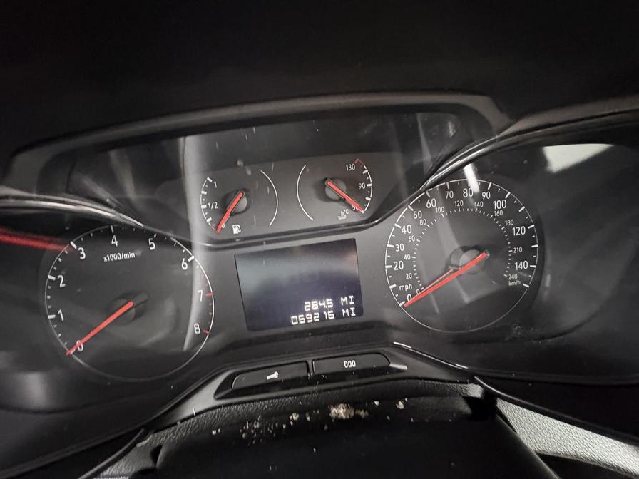 2020 Vauxhall Combo – Model: Combo 2300 Sportive S/S – DV70UHU