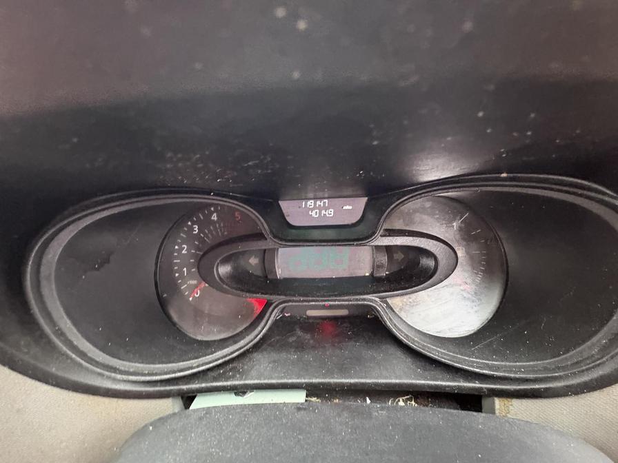 2019 Renault Trafic – Model: Trafic SL27 Business dCi – LG19GPR