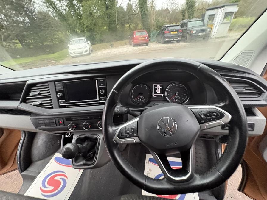 2021 Volkswagen Transporter – Model: Transporter T28 HighLine TDI – VE71EGJ