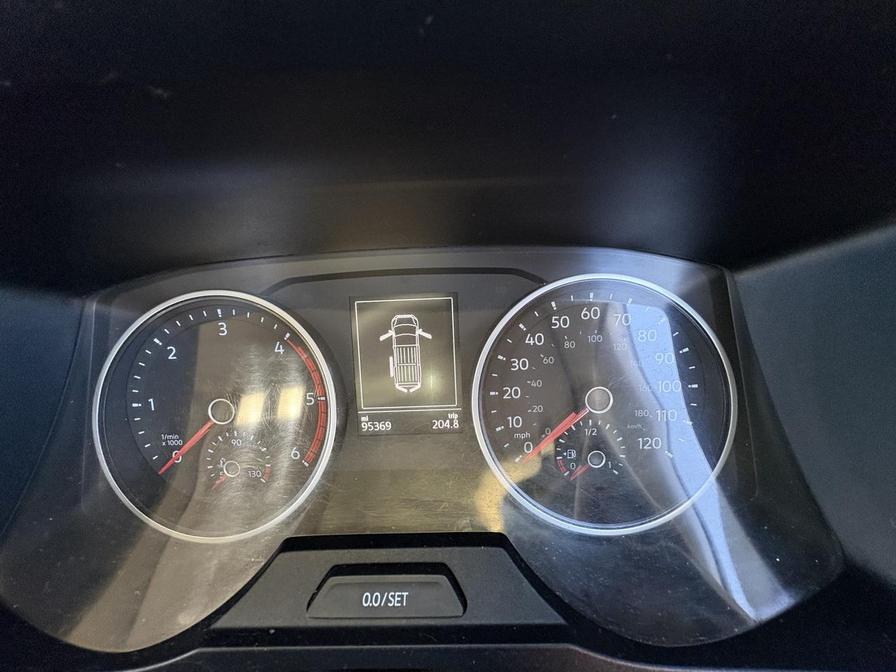 2017 Volkswagen Crafter – Model: Crafter CR35 Trendline TDI – GF67NHT