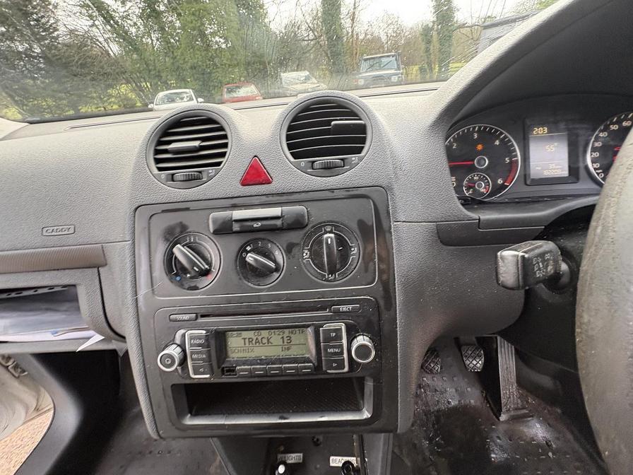 2011 Volkswagen Caddy MaxI – Model: Caddy Maxi C20 TDI – PK11PYU