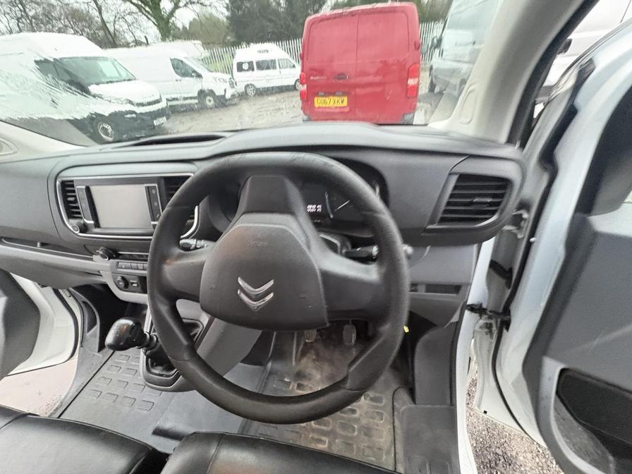 2017 Citroen Dispatch – Model: Dispatch 1400 Enterprise Blue HDi S/S – BX67HKM