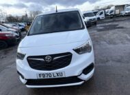 2020 Vauxhall Combo – Model: Combo 2300 SportIVE TD S/S – FD70LXU