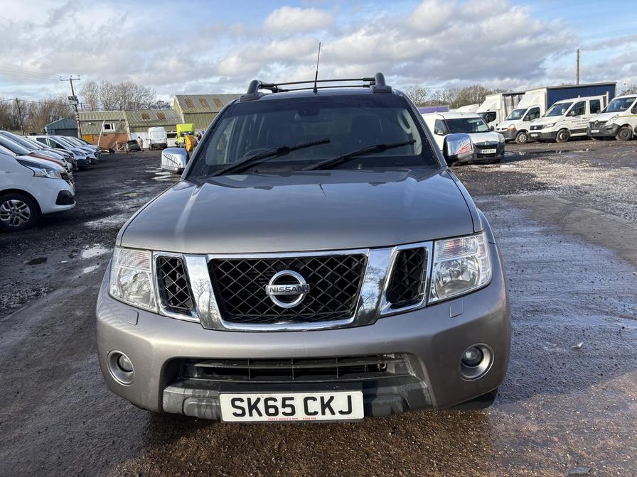 2015 Nissan Navara – Model: Navara Tekna dCi Auto – SK65CKJ