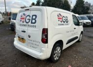 2021 Vauxhall Combo – Model: Combo 2000 Griffin Edition TD – LV71TKJ