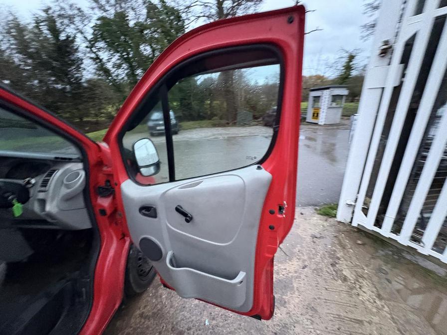 2007 Vauxhall Vivaro – Model: Vivaro  2700 CDTI SWB – NL07DFA