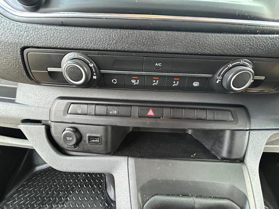 2021 Vauxhall Vivaro – Model: Vivaro 2900 Sportive S/S – DV21HDU