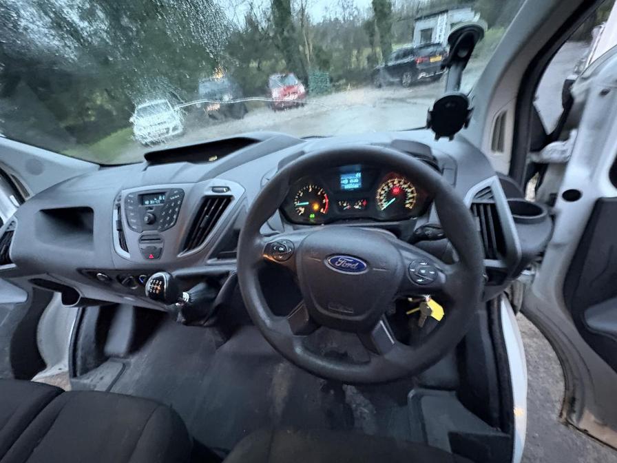 2015 Ford Transit Custom – Model: Transit Custom 290 E-Tech – FL65RYZ