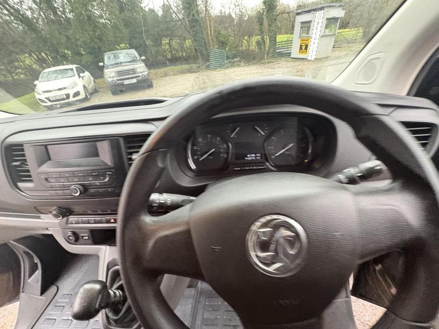 2021 Vauxhall Vivaro – Model: Vivaro 2900 Edition S/S – LB21SZN