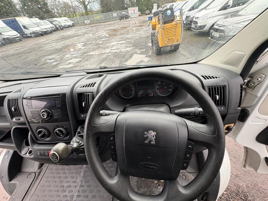 2014 Peugeot Boxer – Model: Boxer 335 L3 HDi – YN14FZD