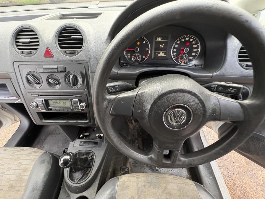 2011 Volkswagen Caddy MaxI – Model: Caddy Maxi C20 TDI – PK11PYU