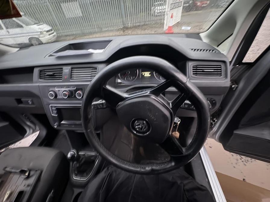 2016 Volkswagen Caddy MaxI – Model: Caddy Maxi C20 Highline TDI – GL66HYF