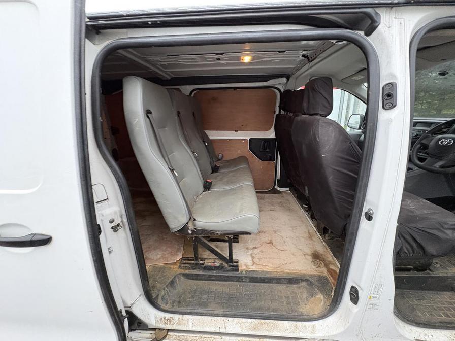 2017 Toyota Proace – Model: Proace Base – NX17SXC