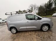 2020 Vauxhall Combo – Model: Combo 2000 LE Nav S/S – VE70AYH/M11AJL