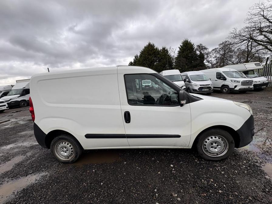2017 Vauxhall Combo – Model: Combo 2000 CDTi – WN17VHC