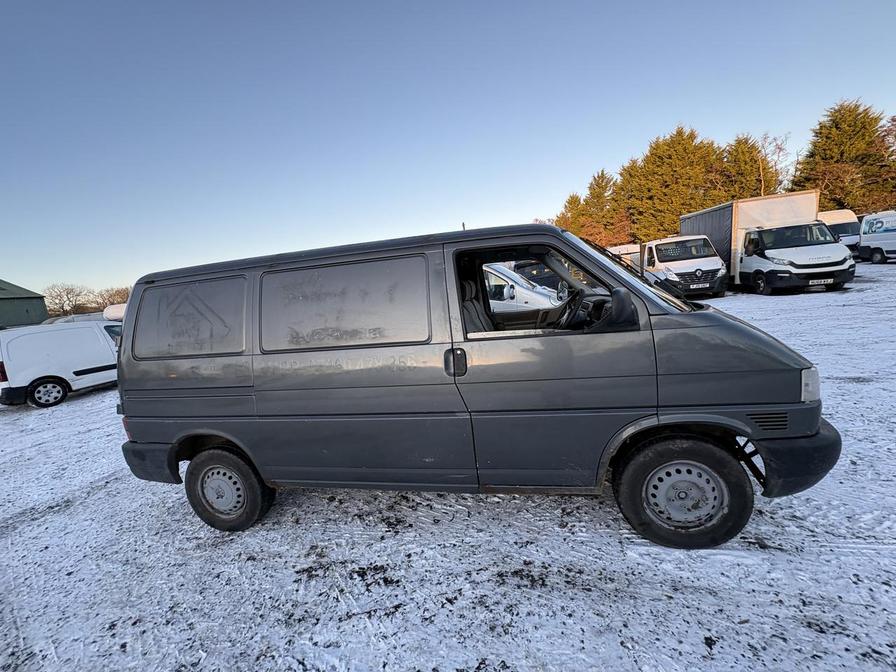 2001 Volkswagen Transporter – Model: 1200 TDI SWB – FP51OZC