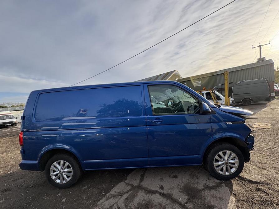 2024 Volkswagen Transporter – Model: Transporter T28 HighLine TDI – DU74BVC