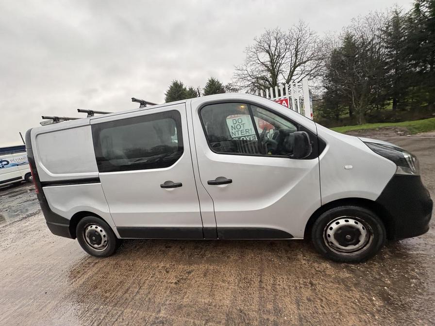 2018 Vauxhall Vivaro – Model: Vivaro 2900 Bi-T CDTi S/S – MK68AWY