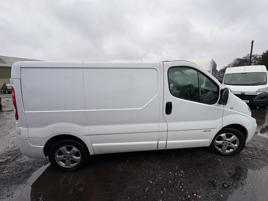 2013 Renault Trafic – Model: Trafic SL27 Sport DCI – RK63GMX