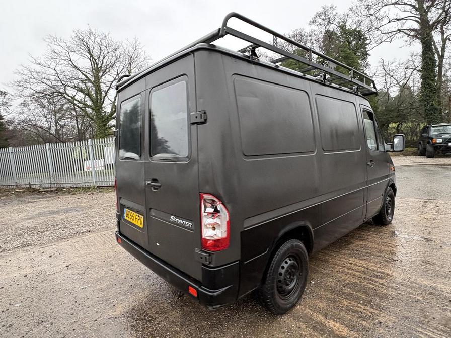 2005 Mercedes-Benz Sprinter – Model: Sprinter 208 CDI SWB – DE55FPD