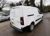 2016 Peugeot Partner – Model: Partner 750 SE L2 Blue HDi – NA16RJV