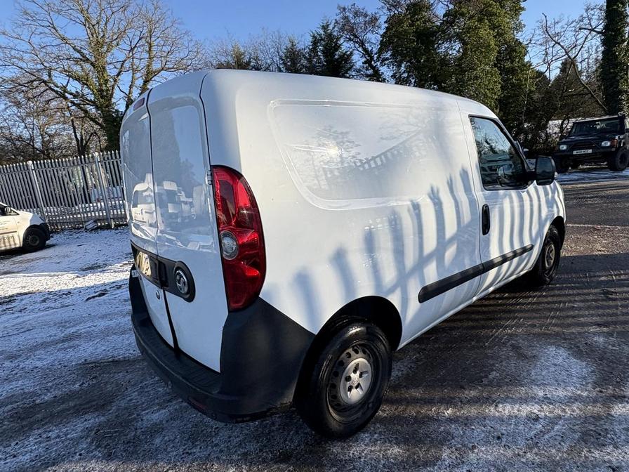 2016 Vauxhall Combo – Model: Combo 2000 L1H1 CDTi – EX66NVM