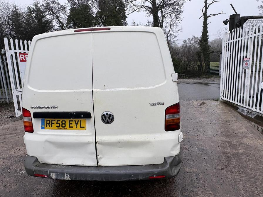 2008 Volkswagen Transporter – Model: Transporter T30 102 TDI LWB – RF58EYL