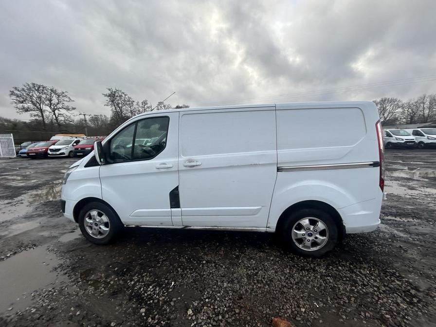 2017 Ford Transit Custom – Model: Transit Custom 270 Limited – PN67WWX