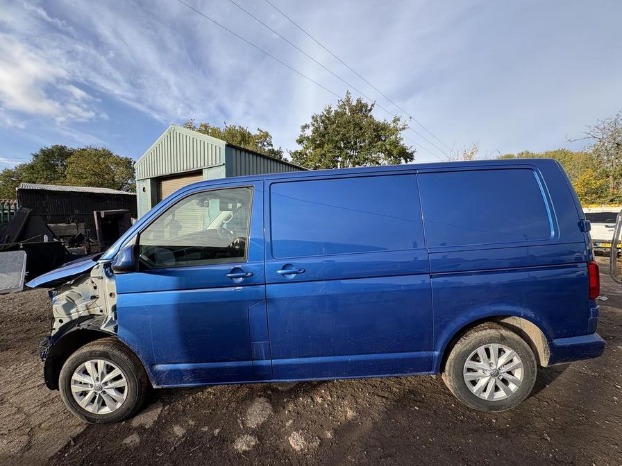 2024 Volkswagen Transporter – Model: Transporter T28 HighLine TDI – DU74BVC