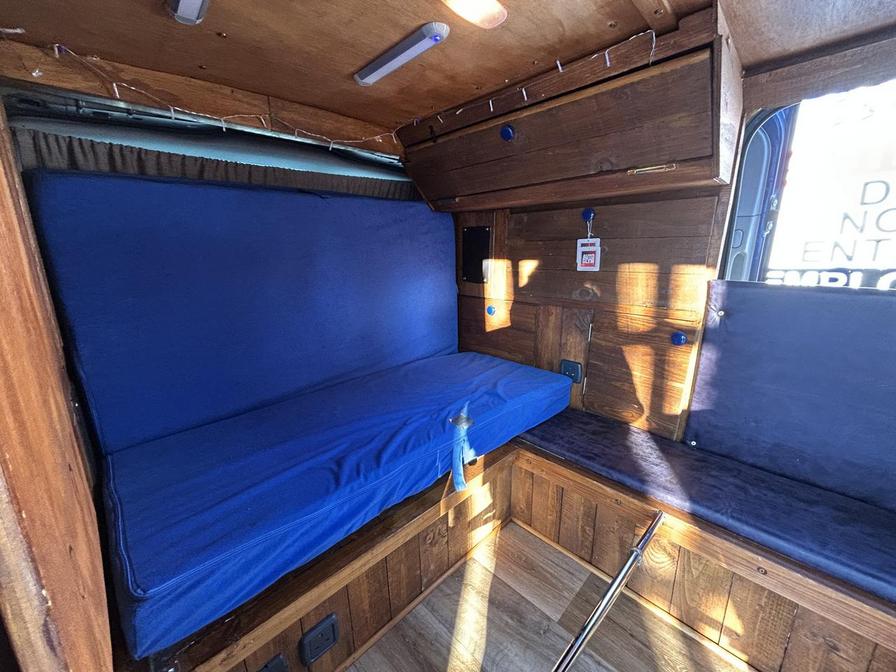 2009 Mercedes-Benz Vito – Model: Vito 111 CDI Compact – YG09WZJ