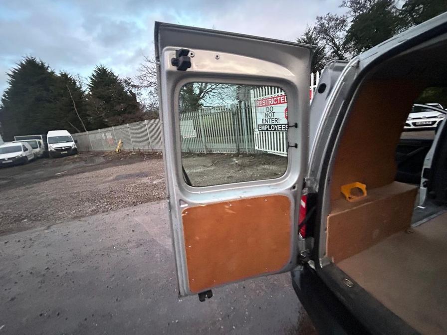 2016 Volkswagen Caddy – Model: Caddy C20 Startline TDI – GM16GPO