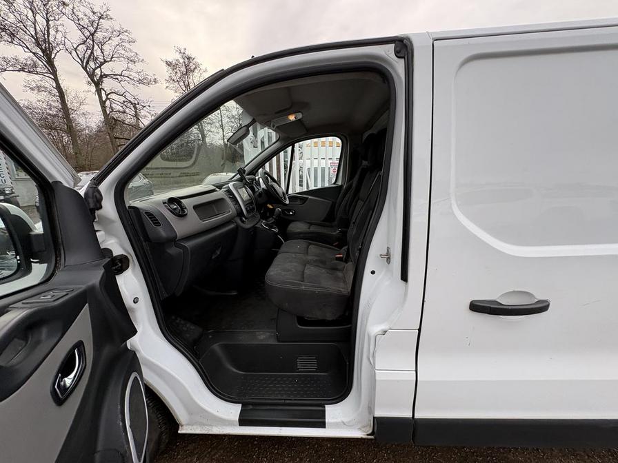 2015 Renault Trafic – Model: Trafic SL27 Sport DCI – MA15XAX