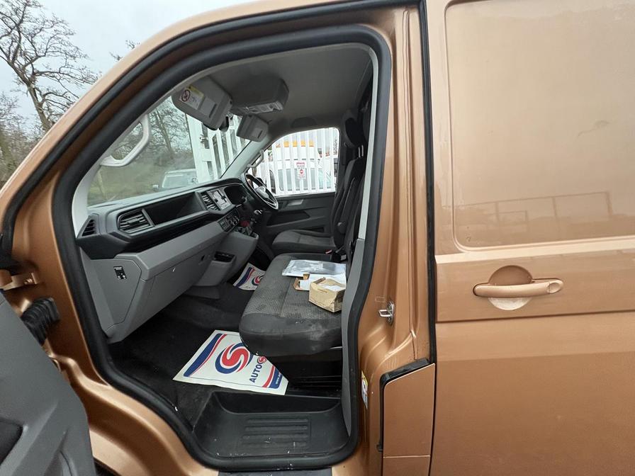 2021 Volkswagen Transporter – Model: Transporter T28 HighLine TDI – VE71EGJ