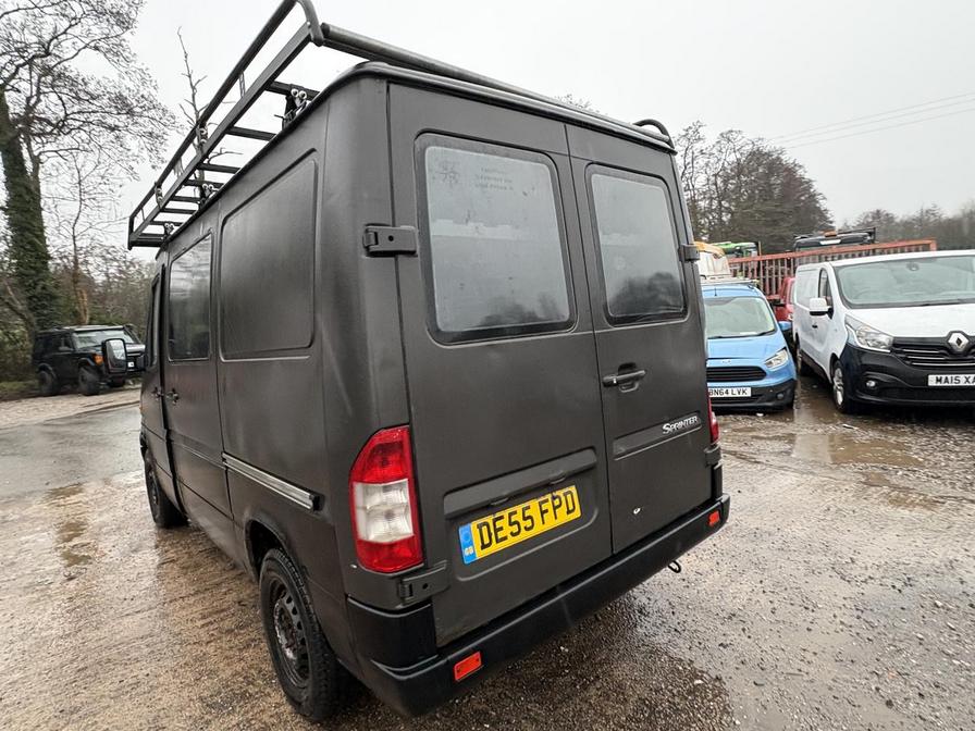 2005 Mercedes-Benz Sprinter – Model: Sprinter 208 CDI SWB – DE55FPD